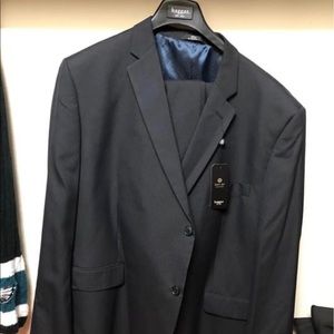 NEW Mens Haggar suit 52R WITH TAGS ON IT